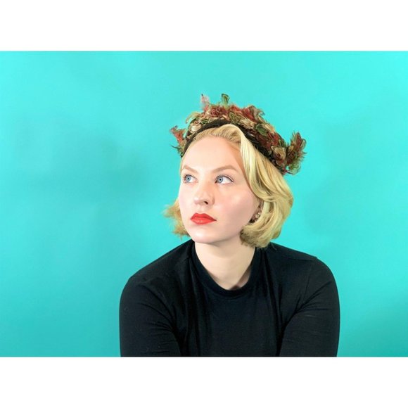 Vintage 1950s Feather Hat Pinehurst Brown Round Cap - Picture 1 of 9